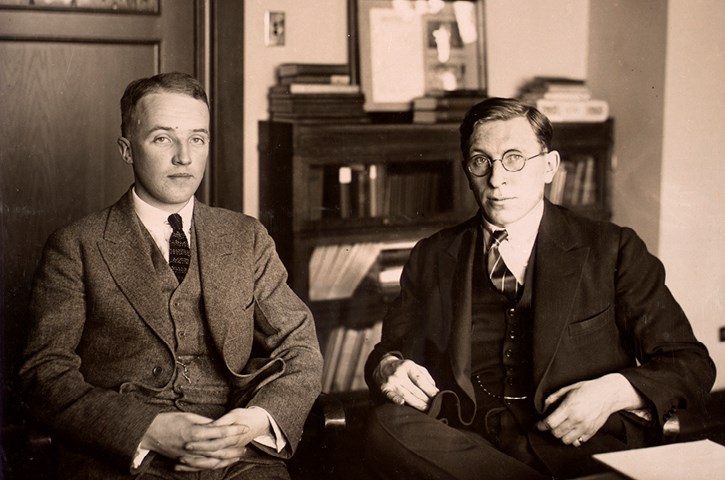 Arkivfoto af Charles Best og Frederick Banting