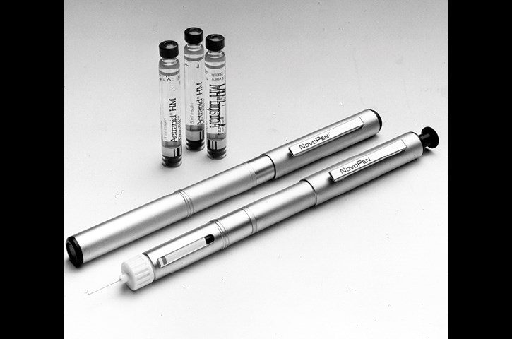 Arkivfoto af insulin og NovoPen fra 1985 produceret af Novo Nordisk