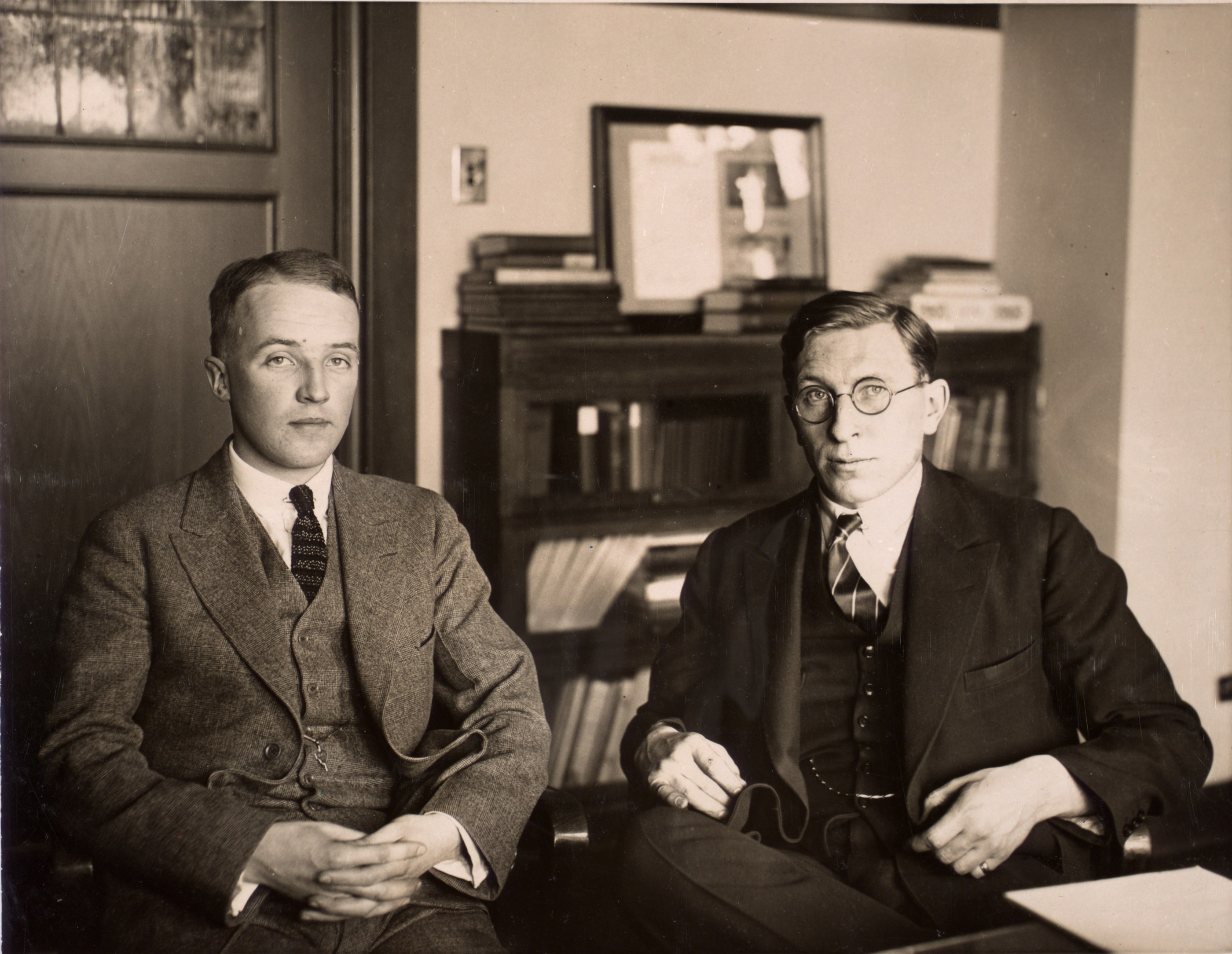 Arkivfoto af Charles Best og Frederick Banting